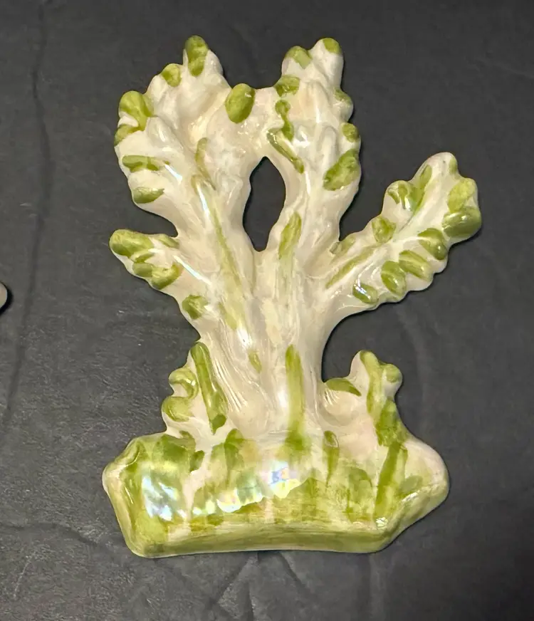 Vintage White Iridescent Ceramic Seahorse & Seaweed Wall Bathroom Decor