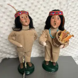 Byers Choice The Carers 1998 Vintage Native American Boy And Girl