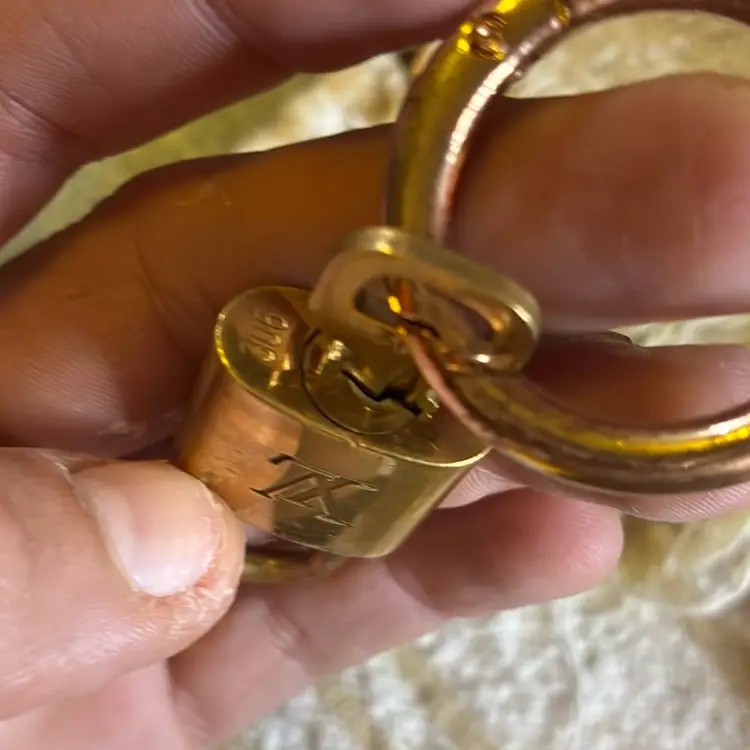 Lv Lock N Key