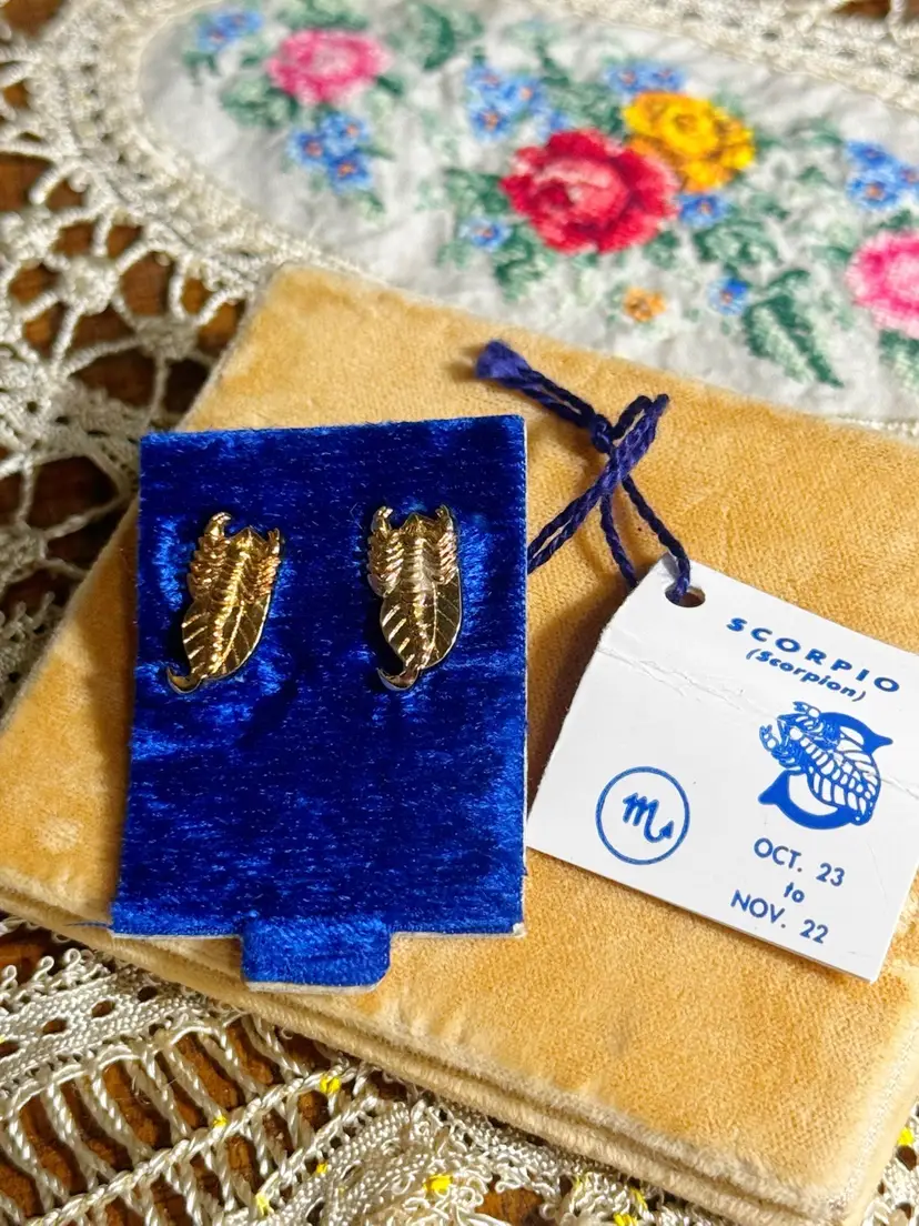 Vintage 1970’s Astrology Scorpio Clip Ons 1”