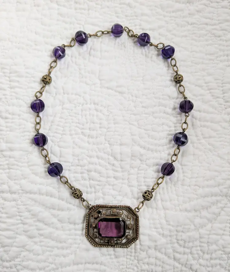 Antique Victorian Era Amethyst Choker Necklace with Front Clasp