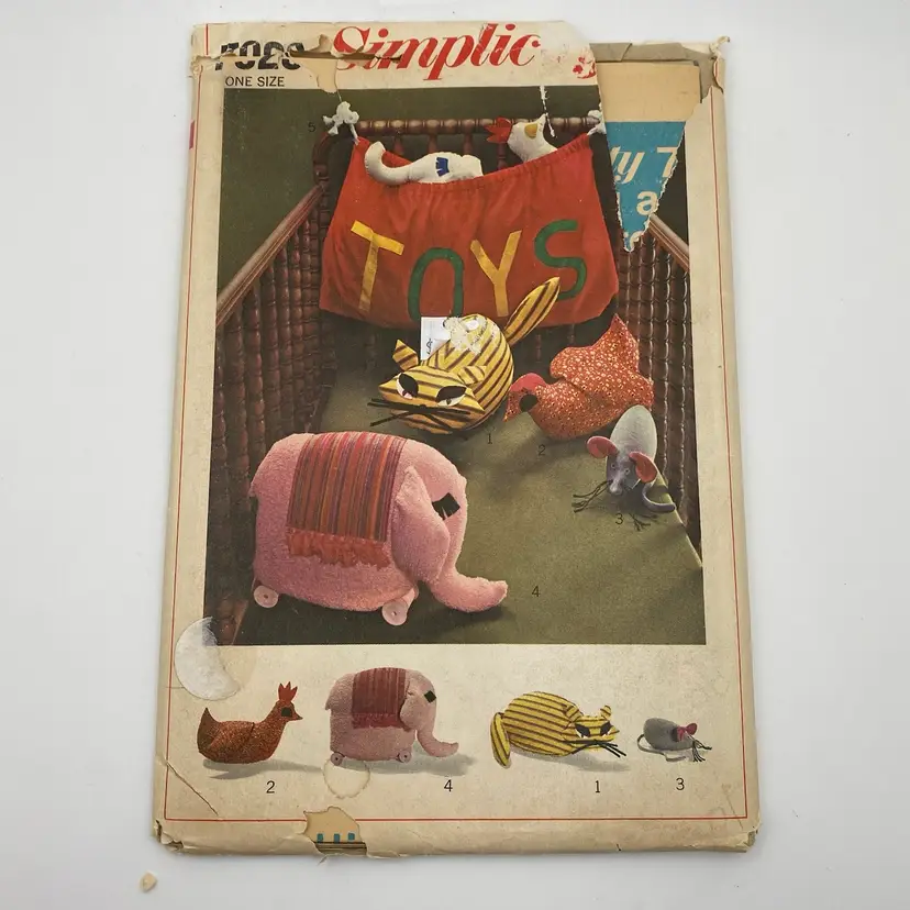1970's Vintage Simplicity Pattern 7929 Cloth Animals & Toy Bag Complete Pattern