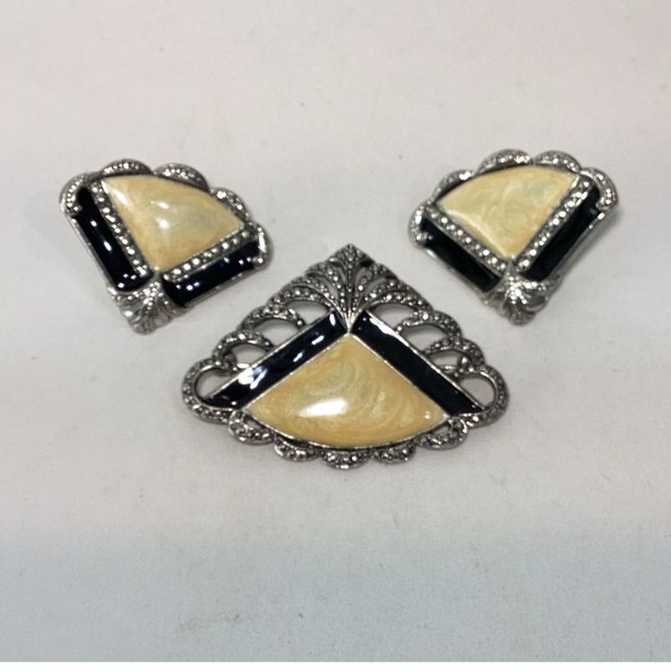 Yellow & Silvertone Brooch & Earrings