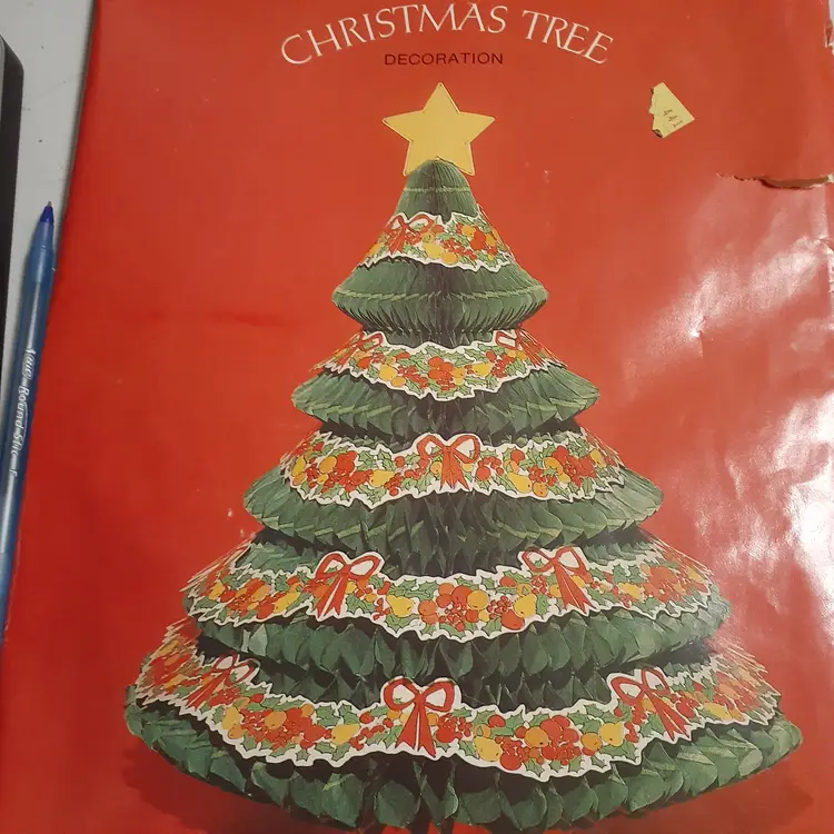 NOS American Greetings Honeycomb Paper Christmas Tree