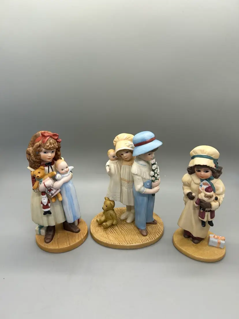 Jan Hagar Statues You Get All 3