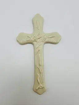 Vintage Lenox Porcelain Lily Wall Cross 1994