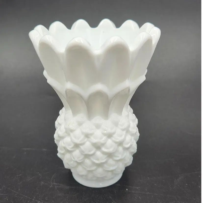 Vintage Indiana Milk Glass Single Pineapple Taper Candle Holder