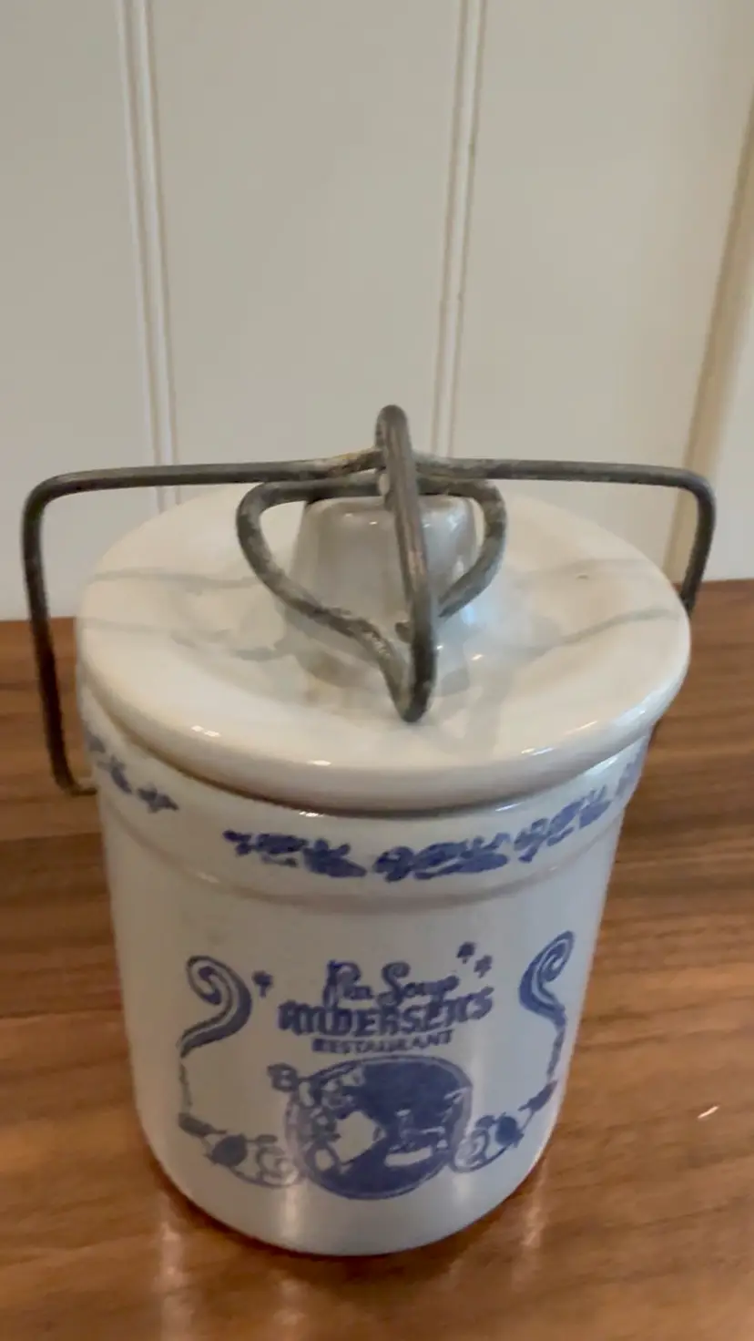 Andersen’s Pea Soup Crock With Lid And Latch