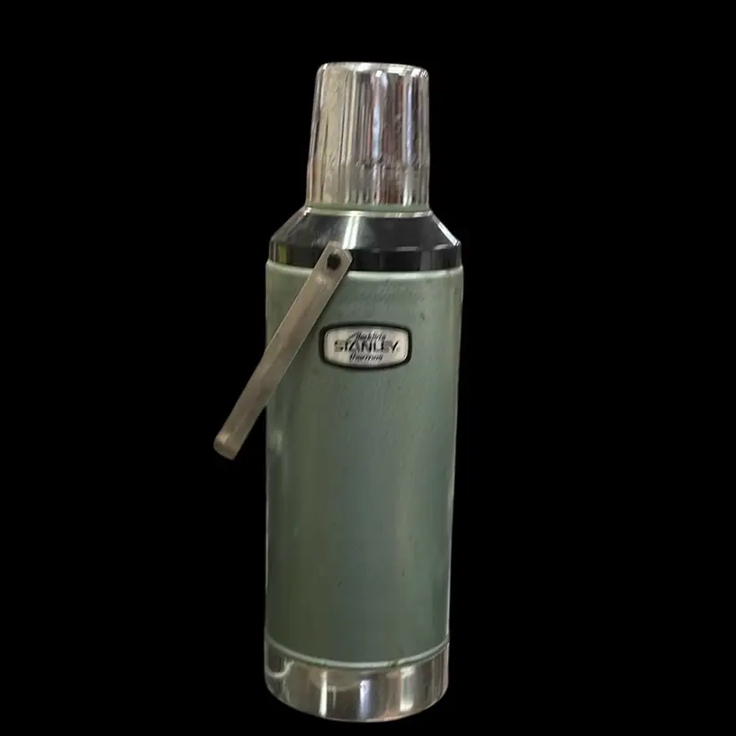 Vintage Aladdin Stanley Thermos With Handle