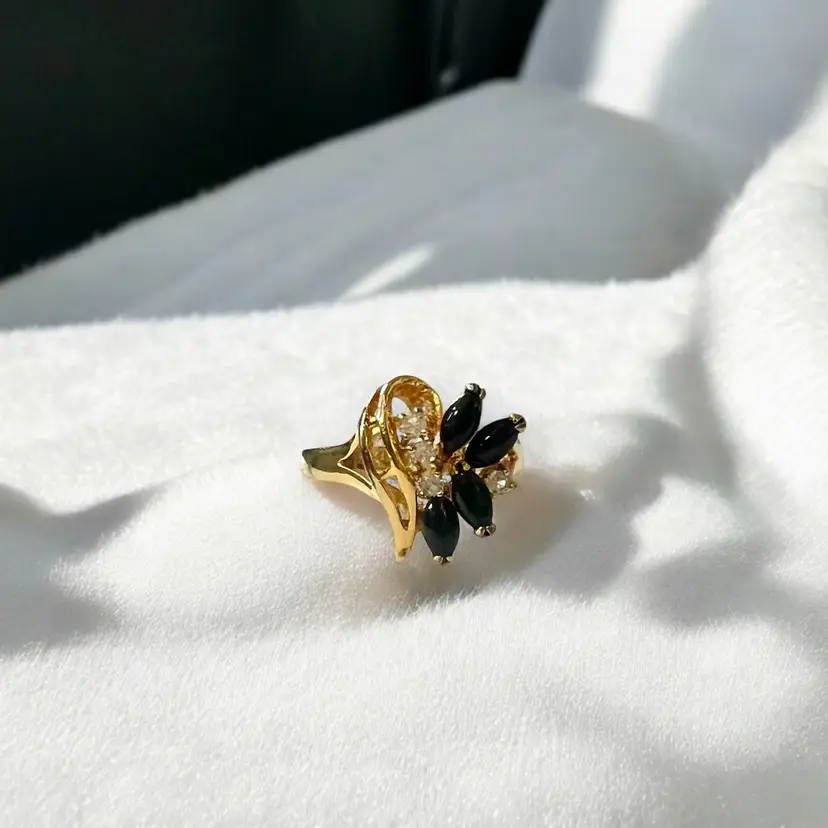 14KT Black Onyx Cluster Ring with Clear Rhinestones