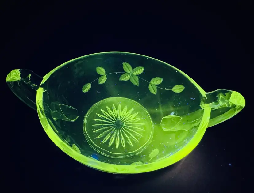 Gorgeous Candy Dish With Handles And Beautiful Edging - Magnesium UV Glow