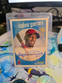 2023 Vladimir Guerrero Fan Favorites Premium Auto /50 Los Angeles Angels