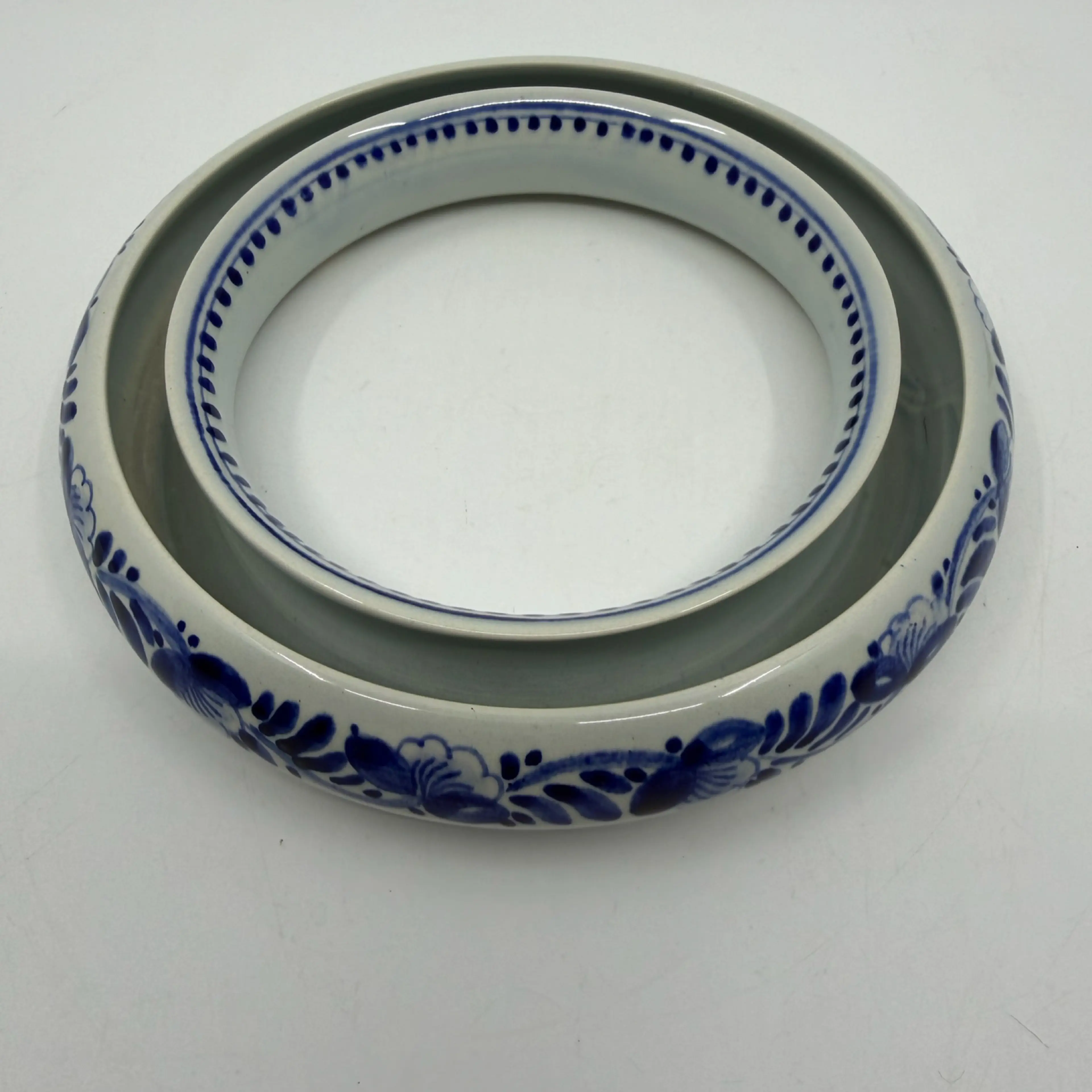 Image 1 of 7