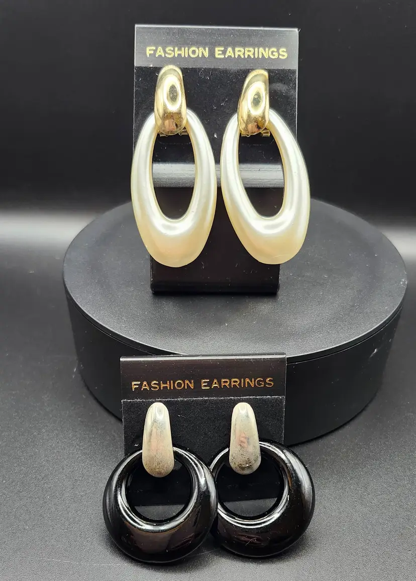 #01 Vintage Bold Hoop Pierce Earrings Set - Gold and Black. Made in Korea. NOS