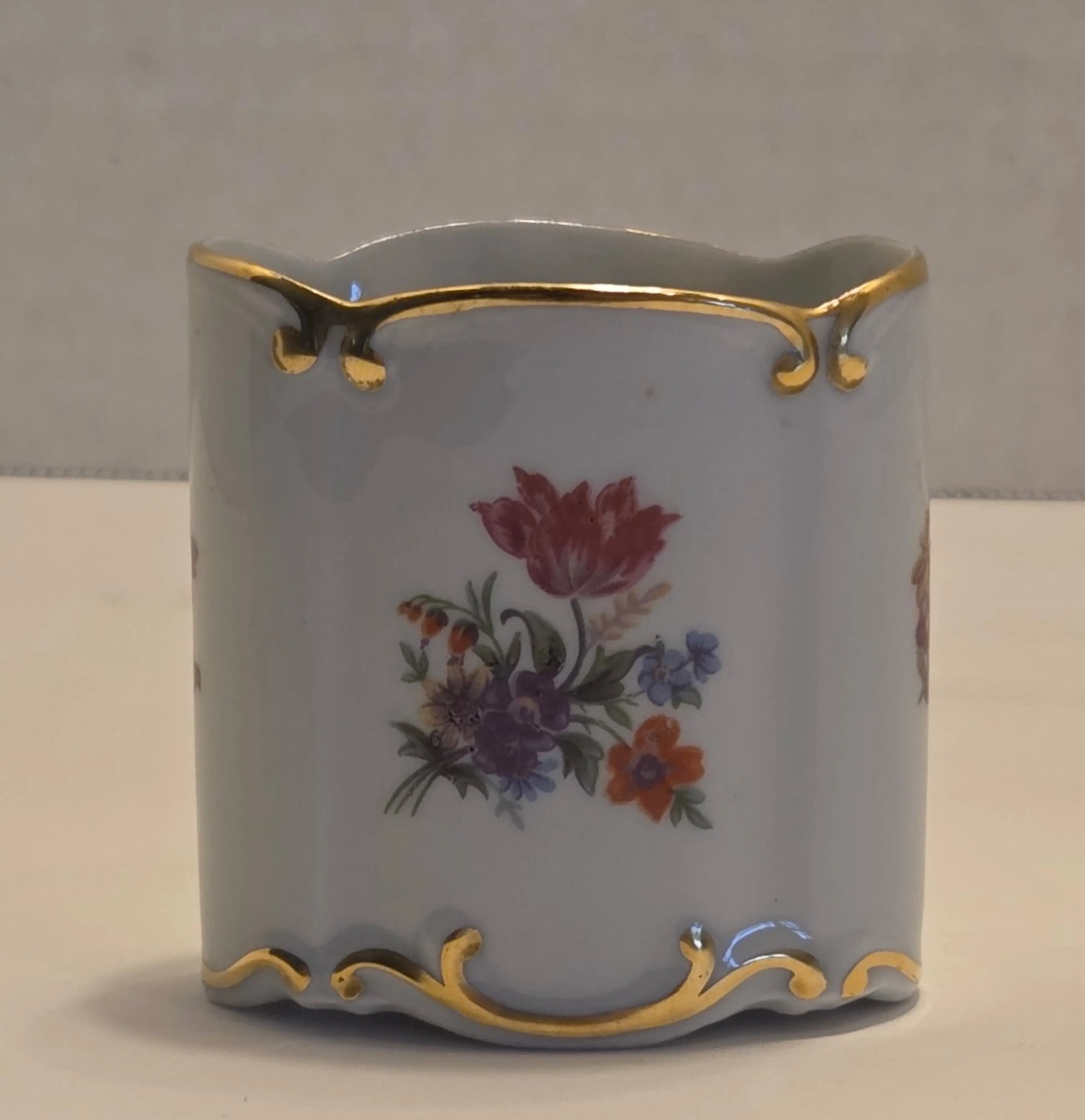 Image 3 of 3