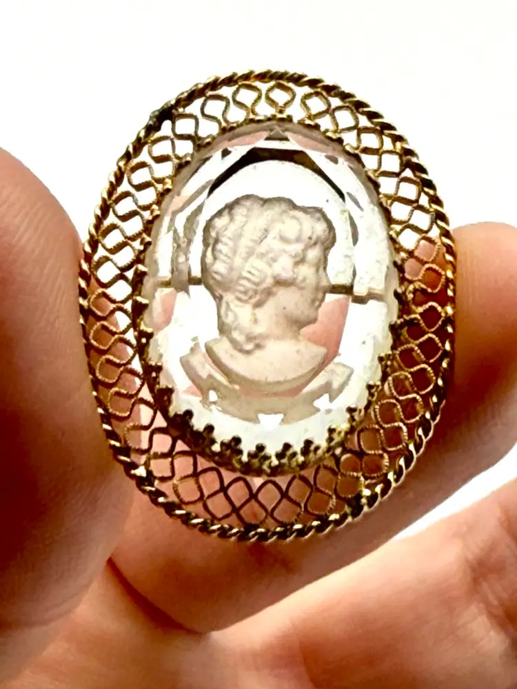 Intaglio Cameo Brooch Pin. 1.5” small areas of tarnish