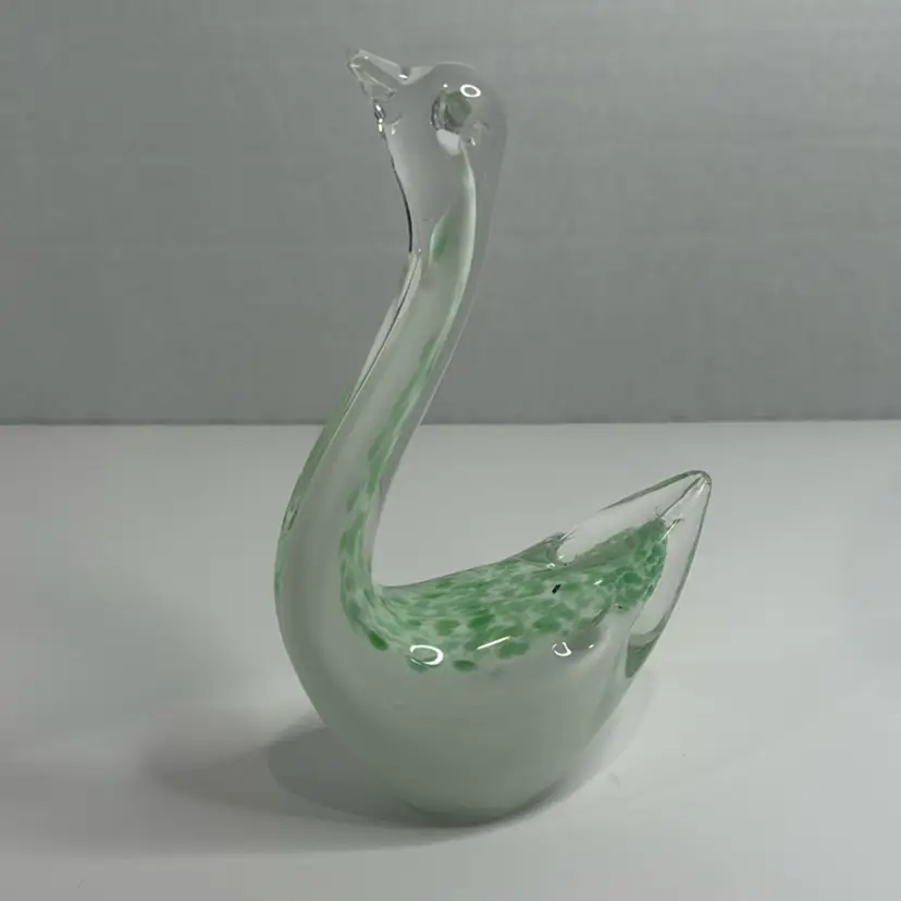 Art Glass Swan With White And Green Speckles