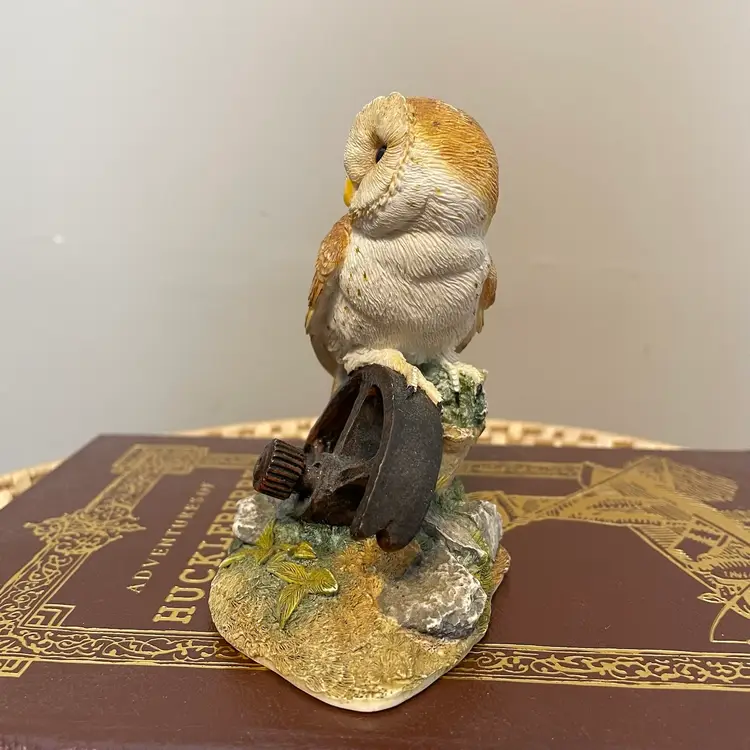Vintage Songs From the Heart Russell Willis 1998 Owl Figurine
