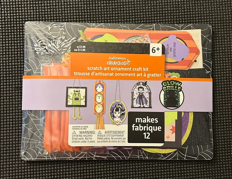 Creatology Halloween Scratch Art Ornament Craft Kit NWT