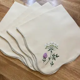 (4) Vintage Hand Embroidered Dinner napkins