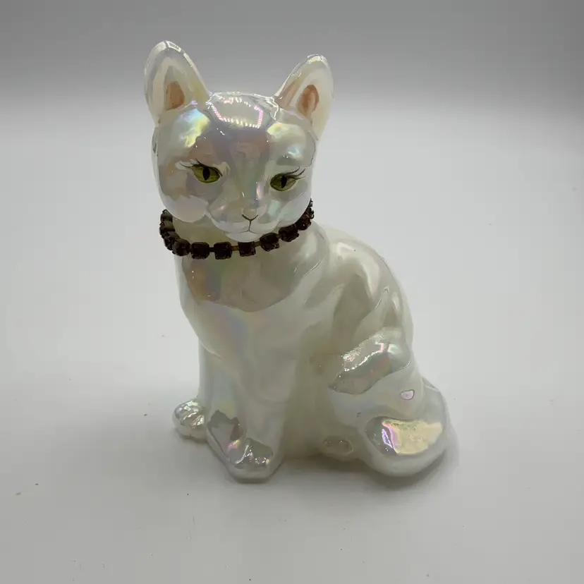 Fenton Irridized Milk Glass Birthday Cat February Signed B. Montgomery AS IS