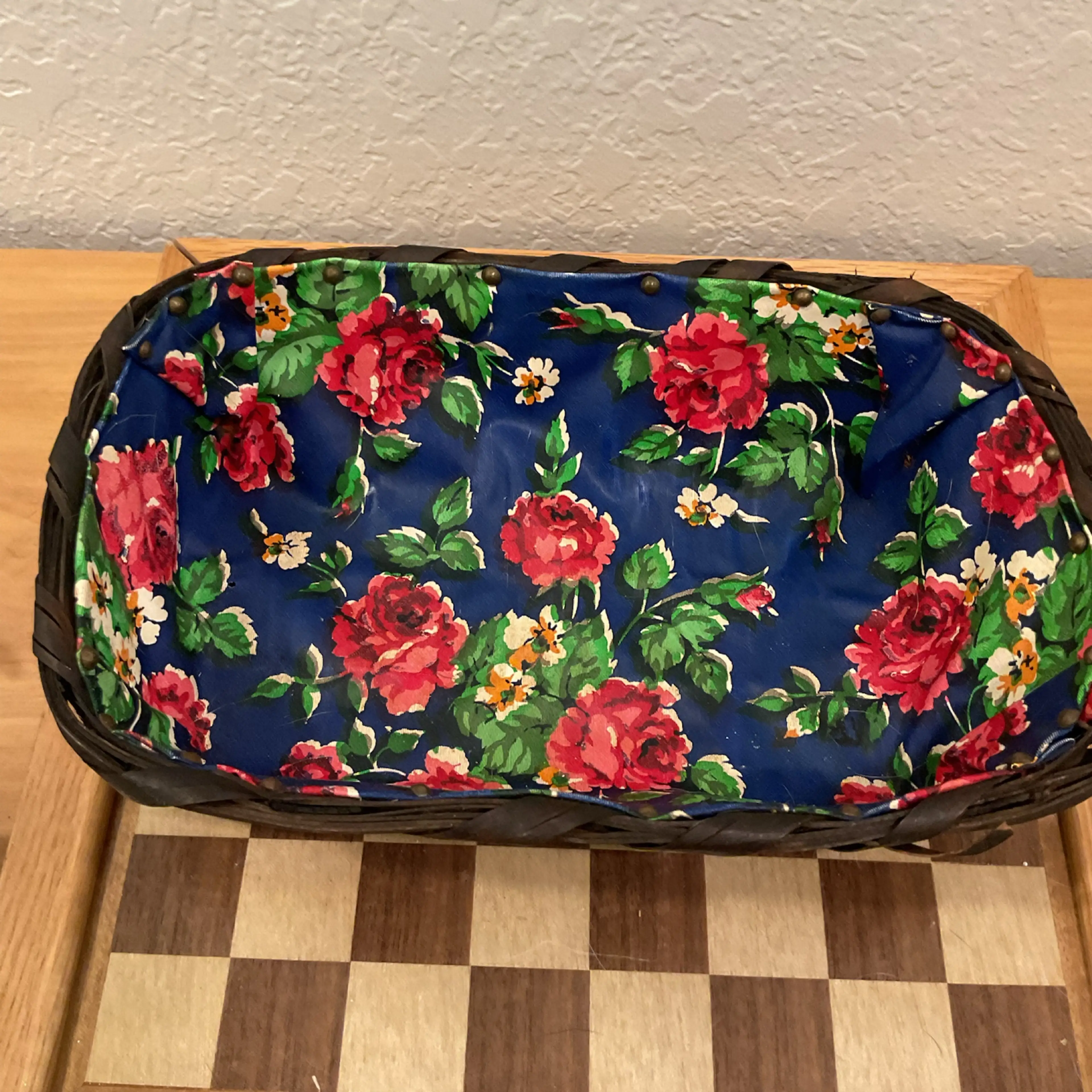 Image 2 of 2