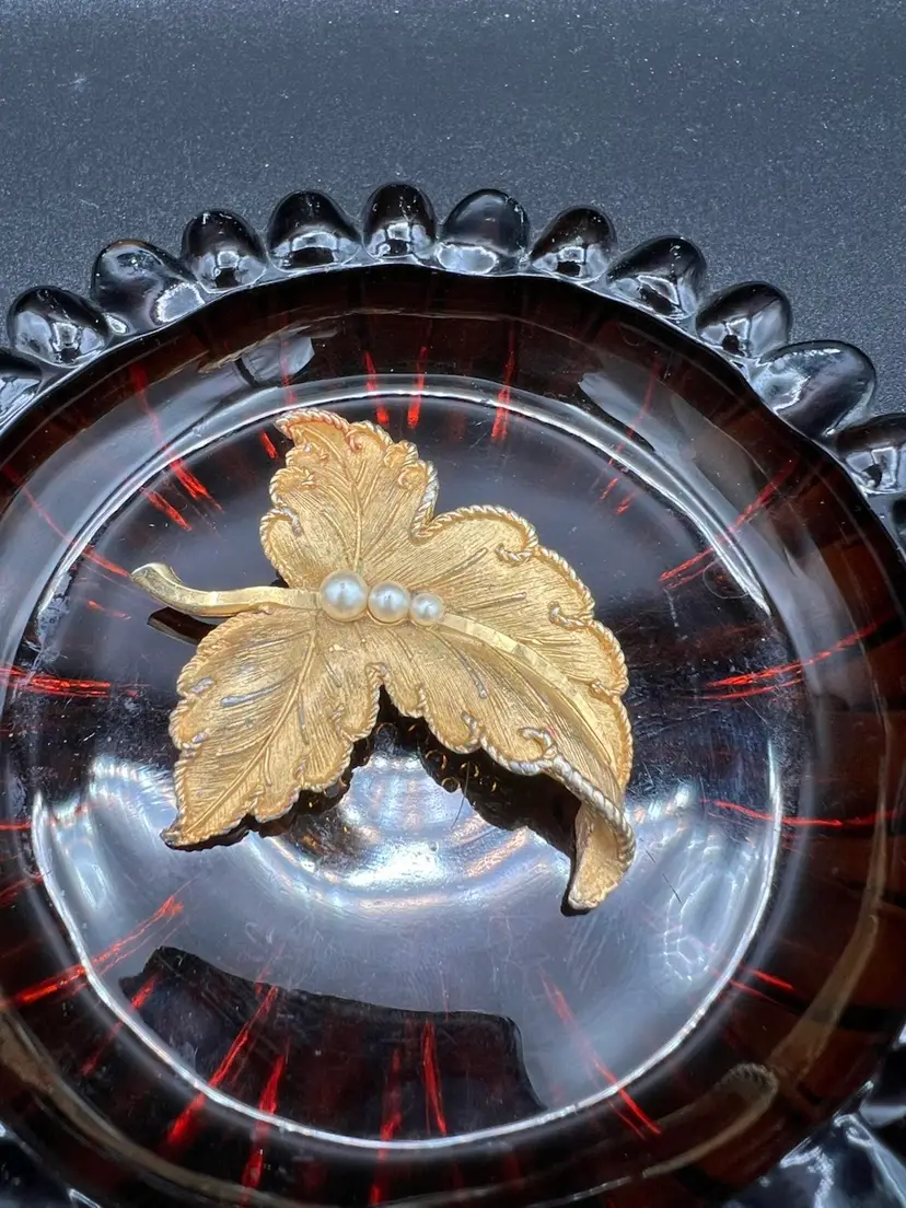 Golden Leaf Brooch With Faux Pearls Not Marked