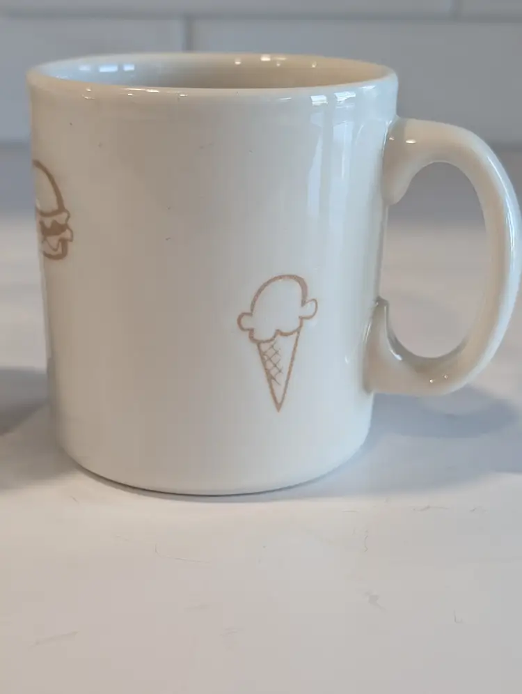 Syracuse China Restaurant Ware 8oz Coffee Mugs Ice Cream Hamburger Sundae 2 CT