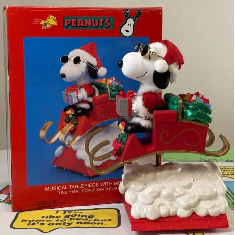 Santa Snoopy in Sleigh Tablepiece