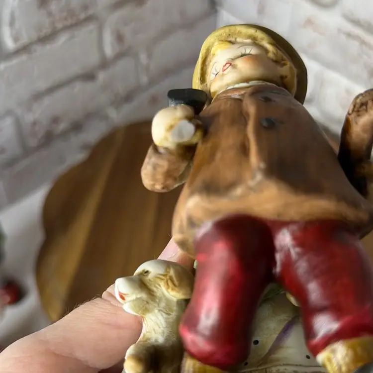 Musical Box of getting a Christmas tree READ