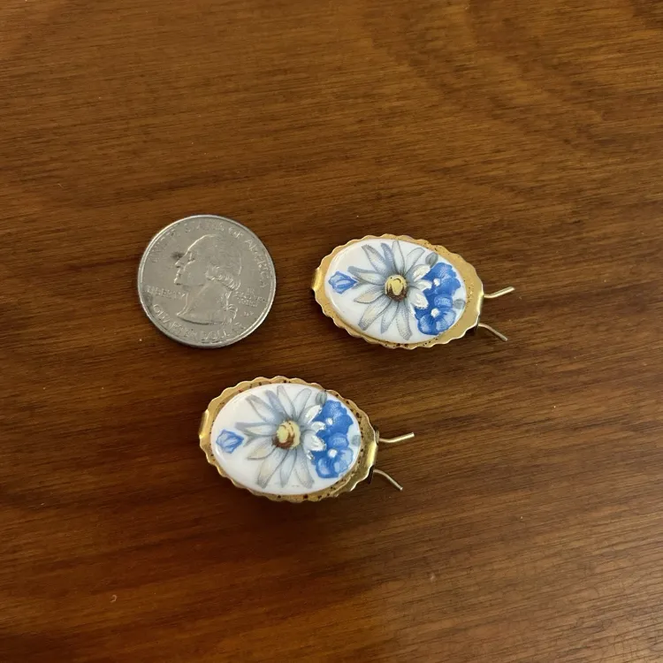 Antique Gold Tone Porcelain Blue Floral Hair Barrettes Clips Vintage