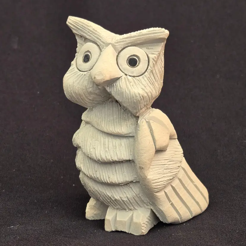 Artesania Rinconada Owl Big GlossyEyes 3⅝ inch Tall Figurine Signed Vintage