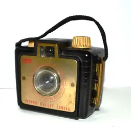 Vintage Kodak Brownie Bullet 120 Roll Film Camera