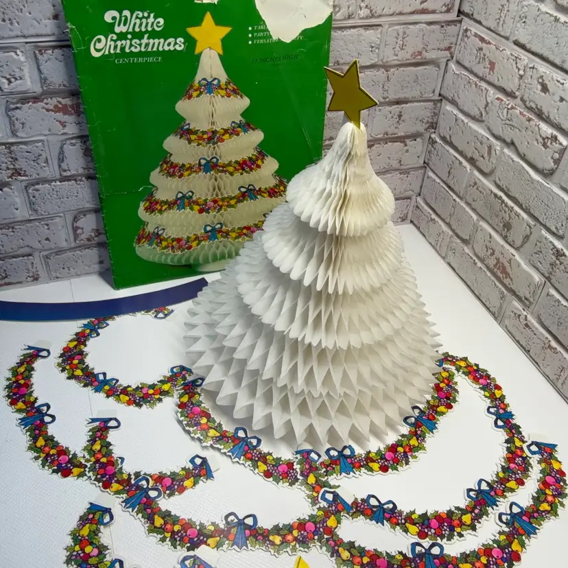 Christmas Tree Center Piece Tissue Beistle Christmas Tree Decorations 13” Tall With Fruit On It