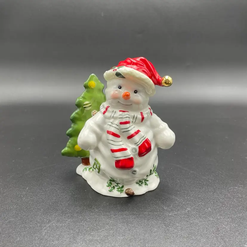 Priscilla Hillman #276014 Snow Folks Snowman with Tree Christmas Figurine Winter