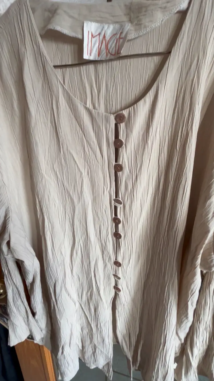 IMAGE BUTTON DOWN SHIRT SIZE L/XL