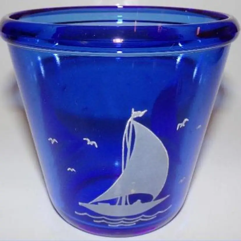 Vintage HAZEL-ATLAS 'SHIPS BLUE with WHITE' Small Ice Bucket, c.1950s