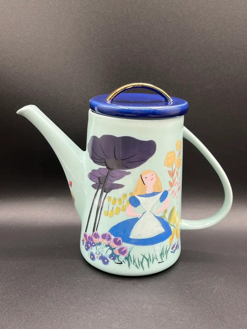 #10 Limited Edition Alice In Wonderland Mary Blair Tall Coffee Pot READ☕️ 🦋