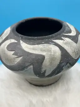 Raku Pottery Pot Vase Hand Naked/smoked Raku.  Signed. 4”x 6”.