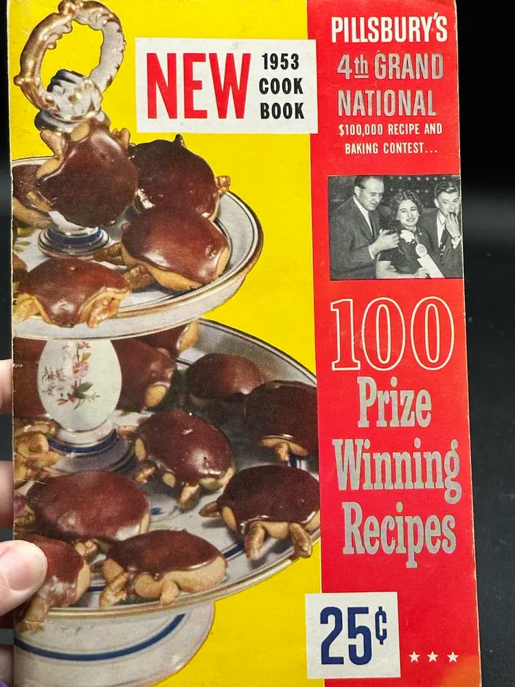 Pillsbury's 4th Grand National 1953 Cook Book (Pillsbury Mills, Inc.) Vintage