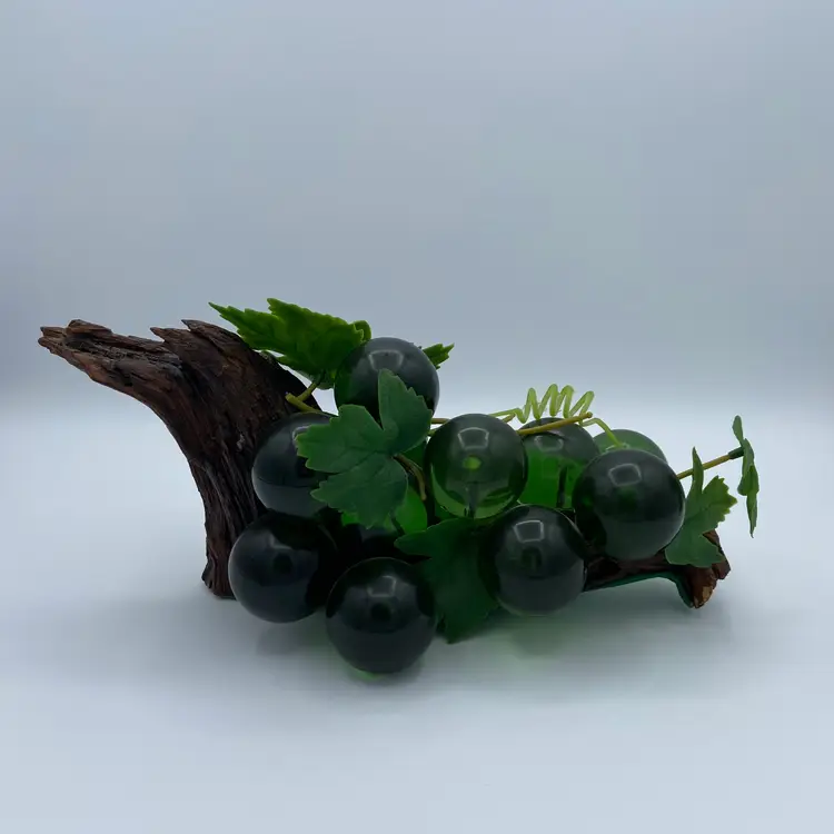 Green lucite grapes (13)