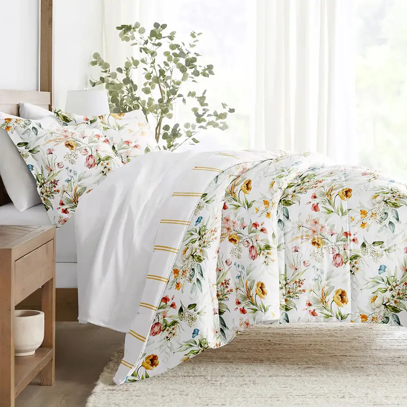 Chintz Floral Reversible Down-Alternative Comforter Set NIP