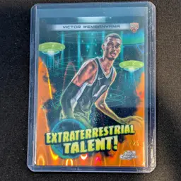 2023-24 Topps Cosmic Chrome Victor Wembanyama Extraterrestrial Talent Orange 23/25 - San Antonio Spurs - cw104