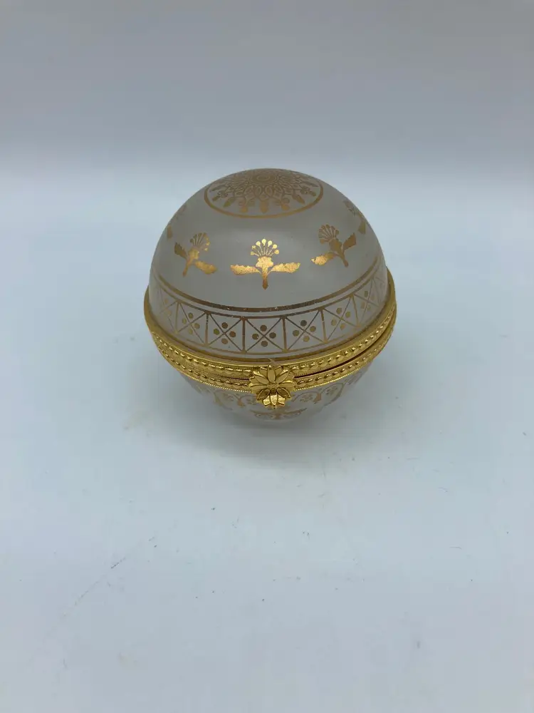 Vintage Estee Lauder Private Collection Frosted Gold Glass Keepsake Trinket Box