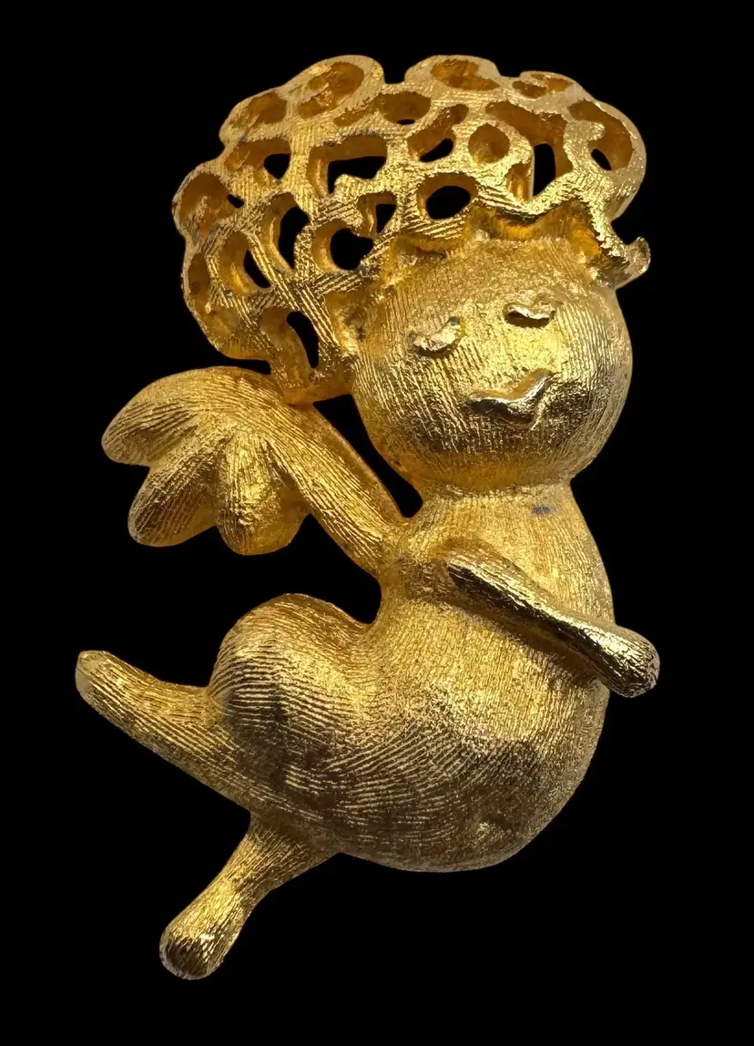 Vintage Brooch Pin Gold Tone Cherub Angel Cupid Curly Hair 1.25”
