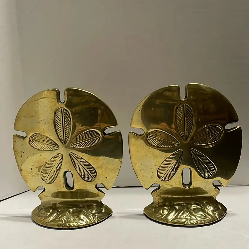 VINTAGE CAST BRASS BOOKENDS SAND DOLLAR MADE IN TAIWAN