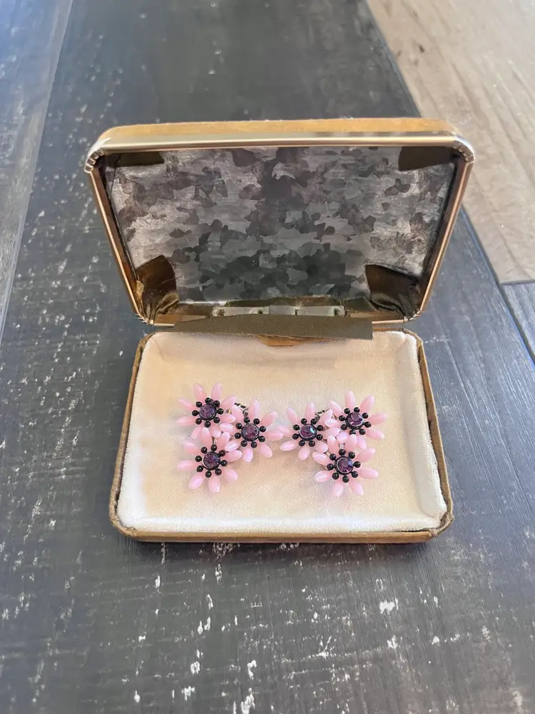 Vintage Pink Flower Clip On Earrings