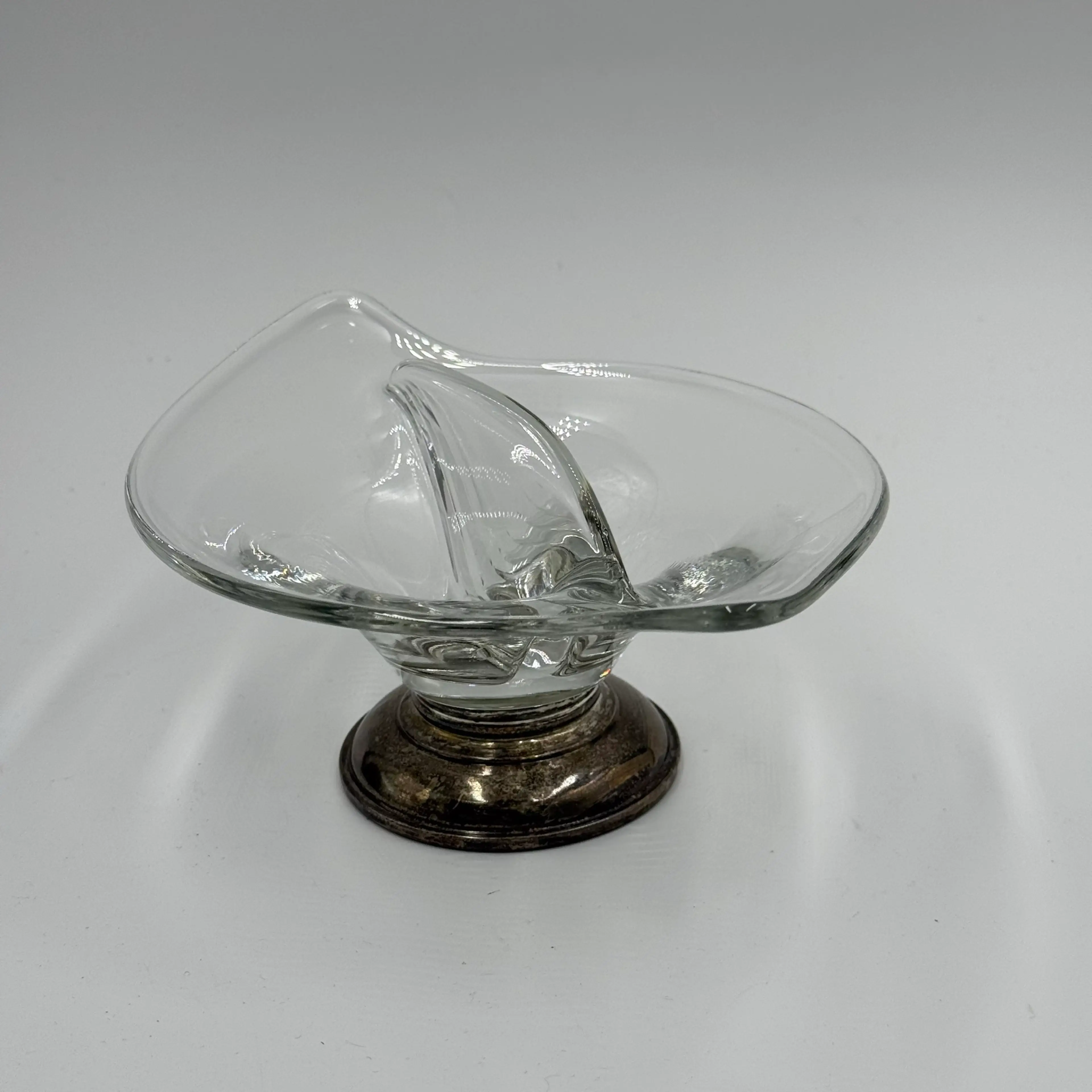 Image 4 of 14