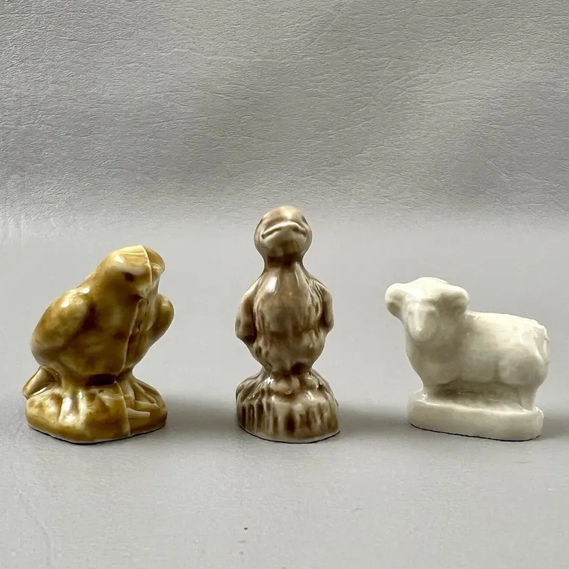 Lot Of 3 Wade Whimsies Figurines Red Rose Tea Falcon Duck Ram Animals Birds Approximately 1.5-2"
