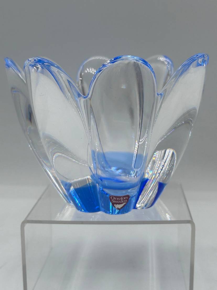 Crystal Bowl Signed Orrefors Sweden Crystal Petal Mayflower Blue 